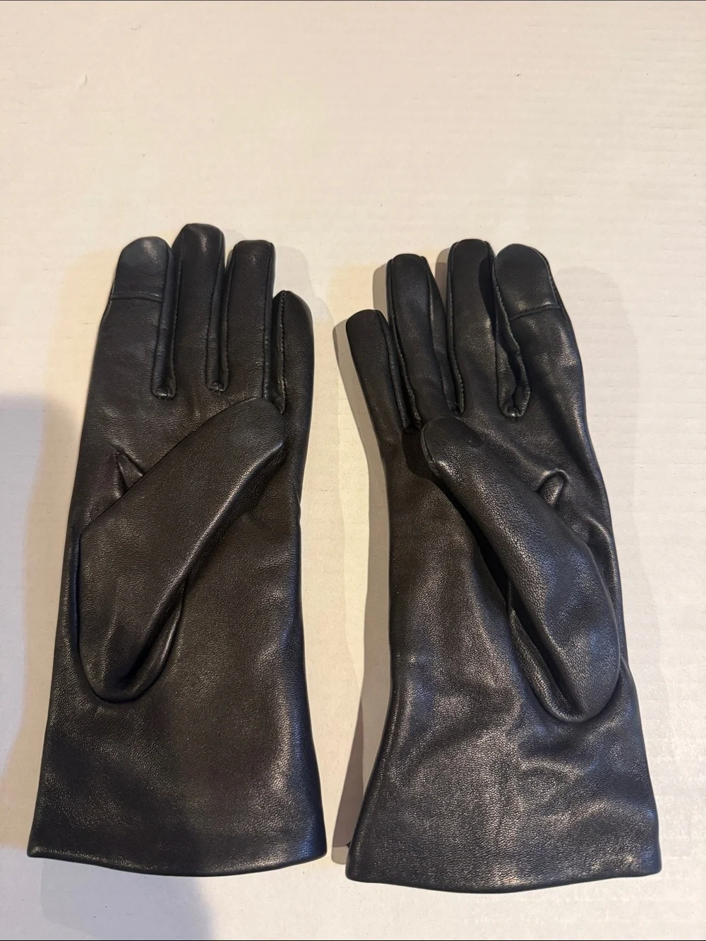 Quince Black Leather Women's Gloves